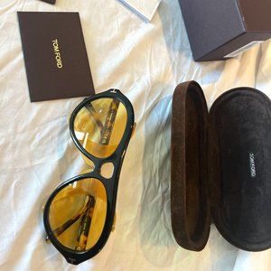 TOM FORD Sunglasses Eyewear FT0882 - aviator